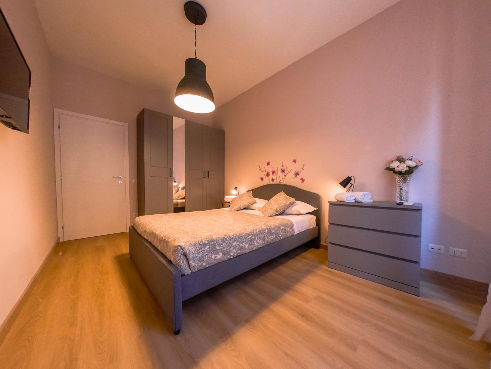 Apartamento Chic Modern 2-bedroom Near Metro *
