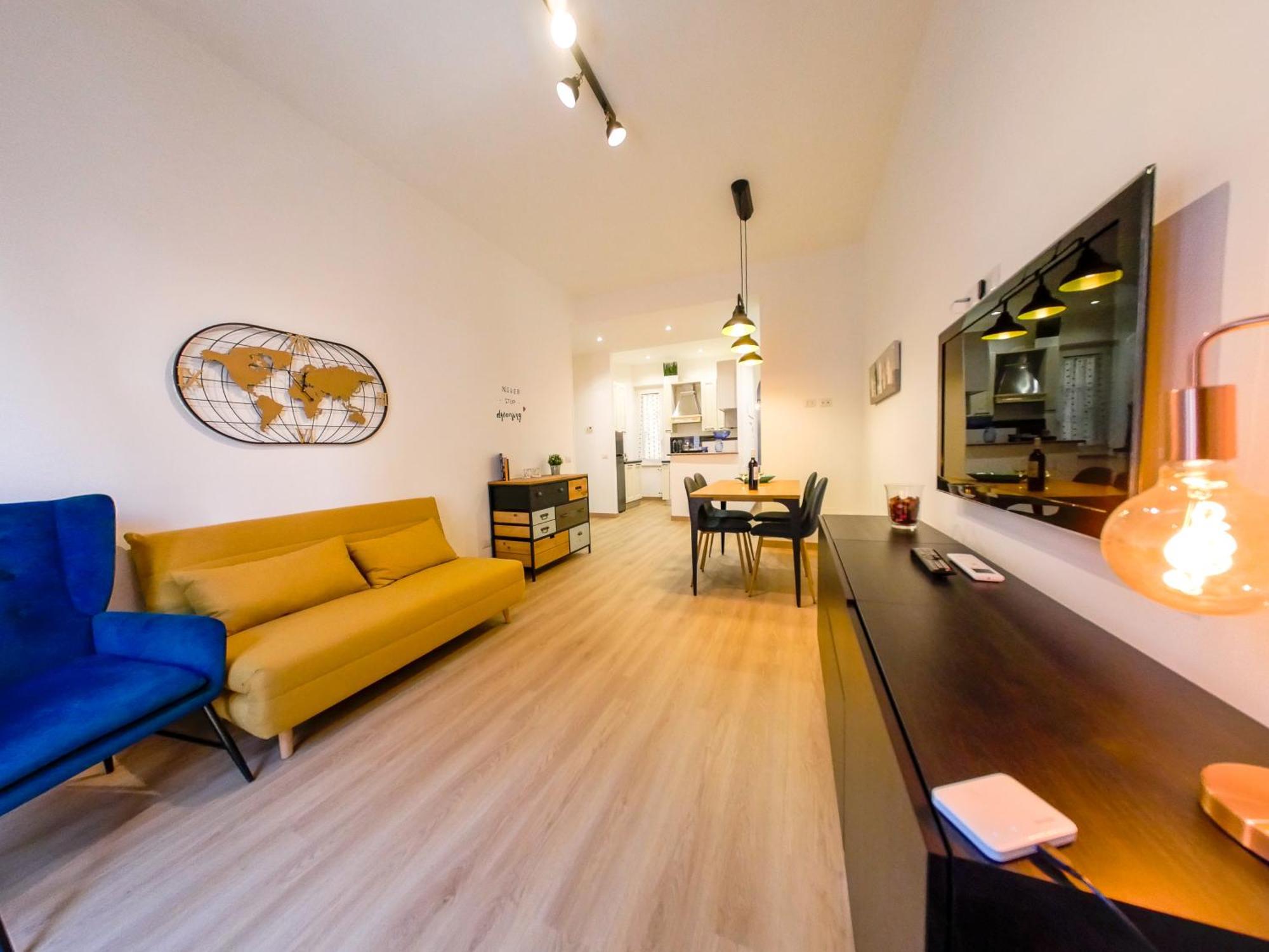 Apartamento Chic Modern 2-bedroom Near Metro