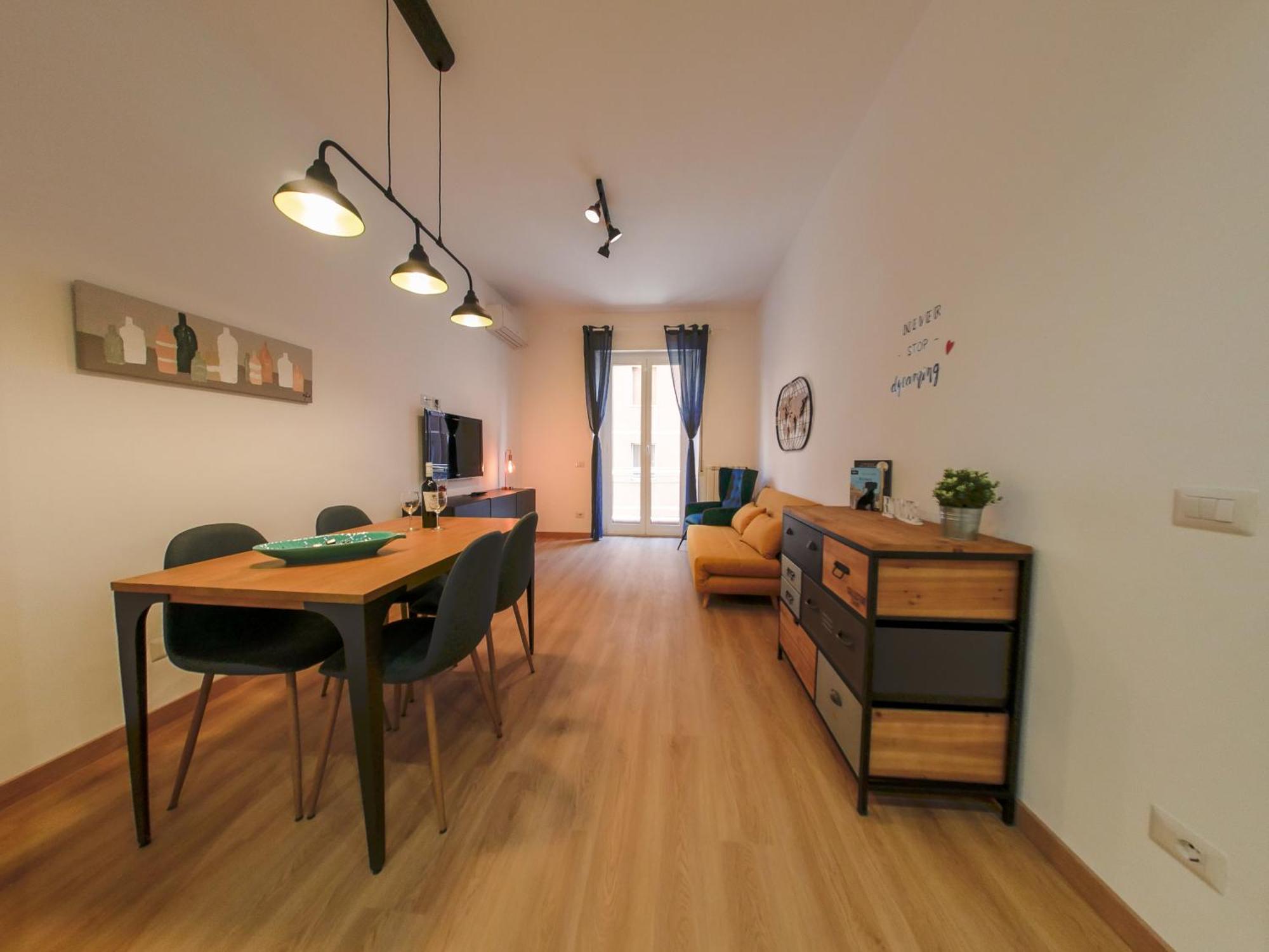 Apartamento Chic Modern 2-bedroom Near Metro